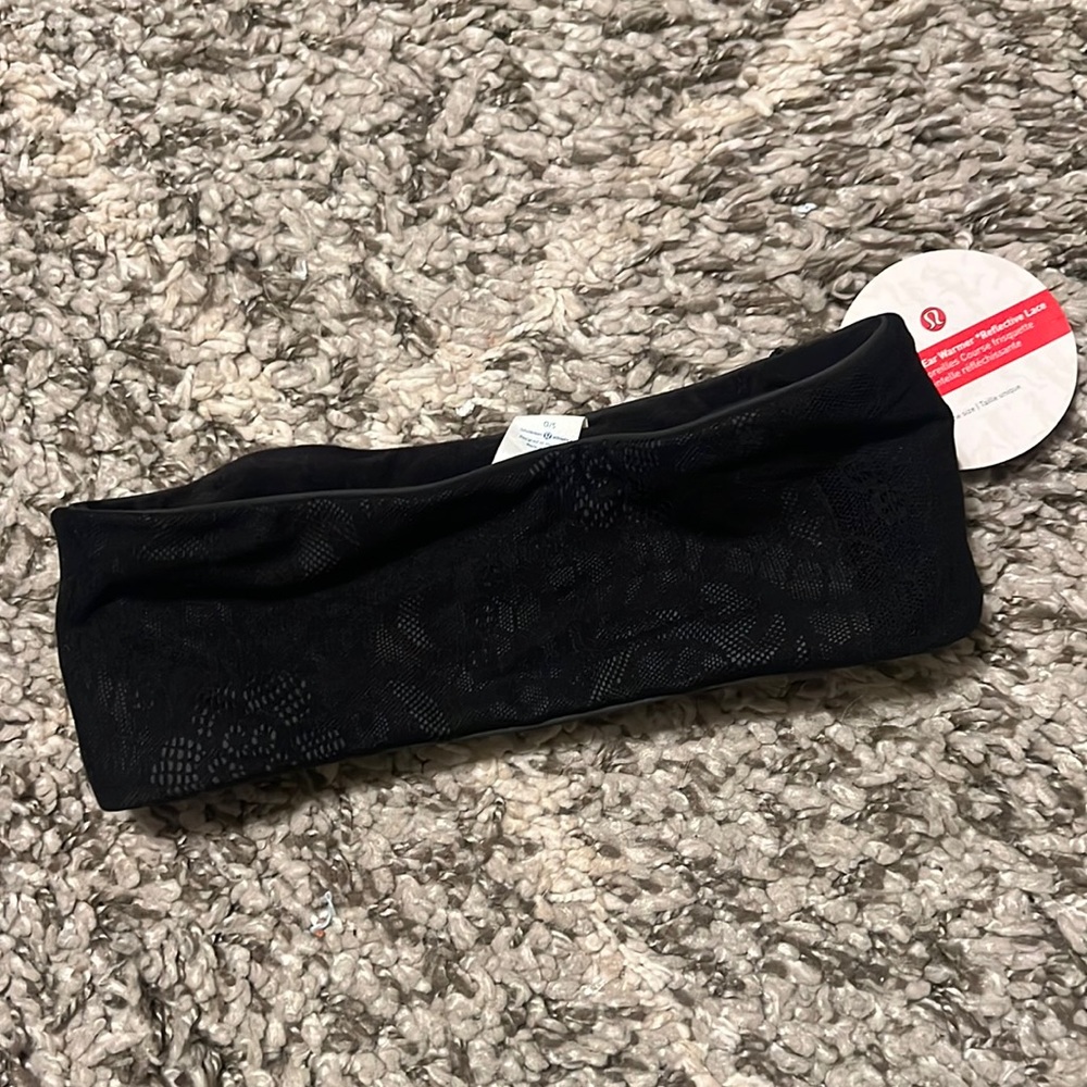 Lululemon frosty run ear warmer - NWT